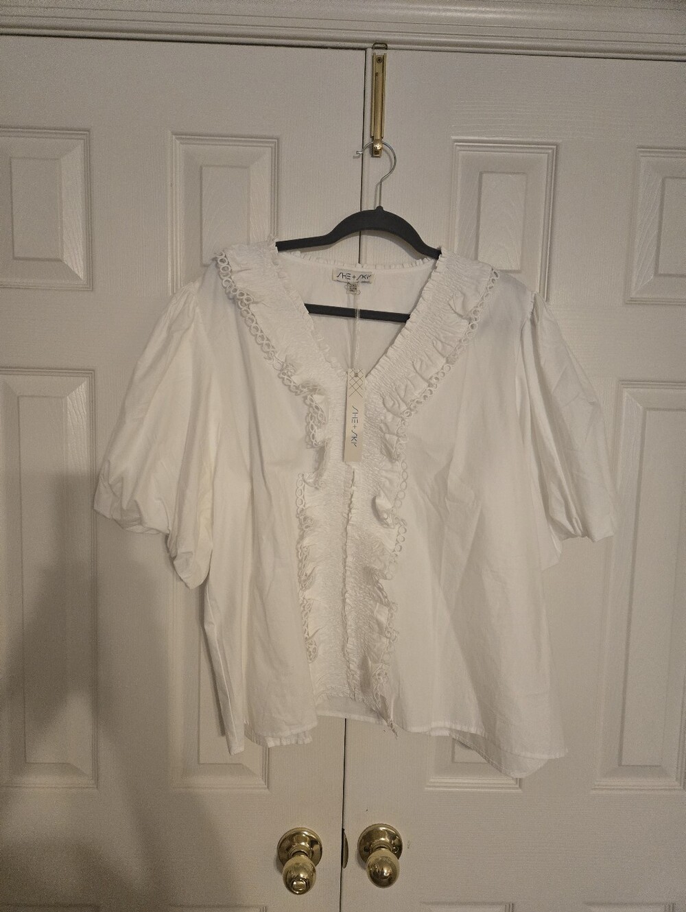 She + Sky Heart Breaker Ruffle Detail  Puff Sleeve Top